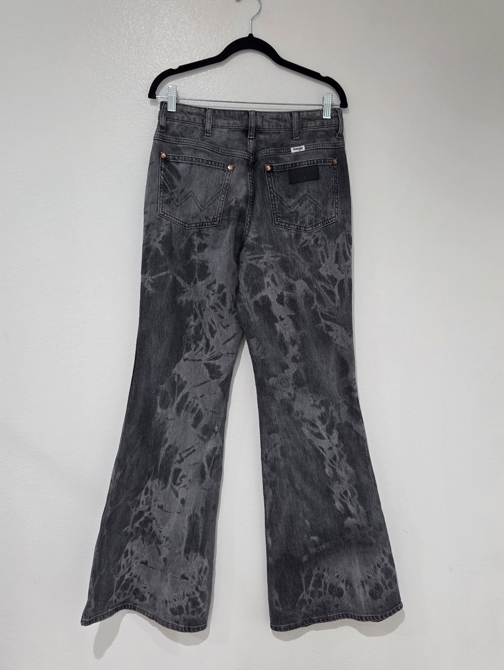 Wrangler Women's Wanderer Laser Acid Wash High Rise Flare Jeans - Picture 8 of 13